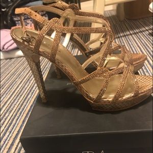 Pelle Moda High Heels